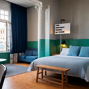 Casa Gracia ホステル