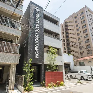Grand Base Hakatamon 아파트호텔