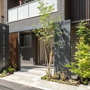Grand Base Yakuin Odori 아파트호텔