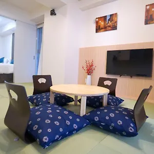 Momo Premium 201 アパート